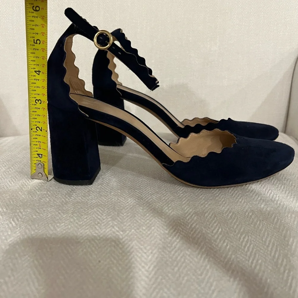 Chloé Navy Scalloped Suede Block Heel Pump